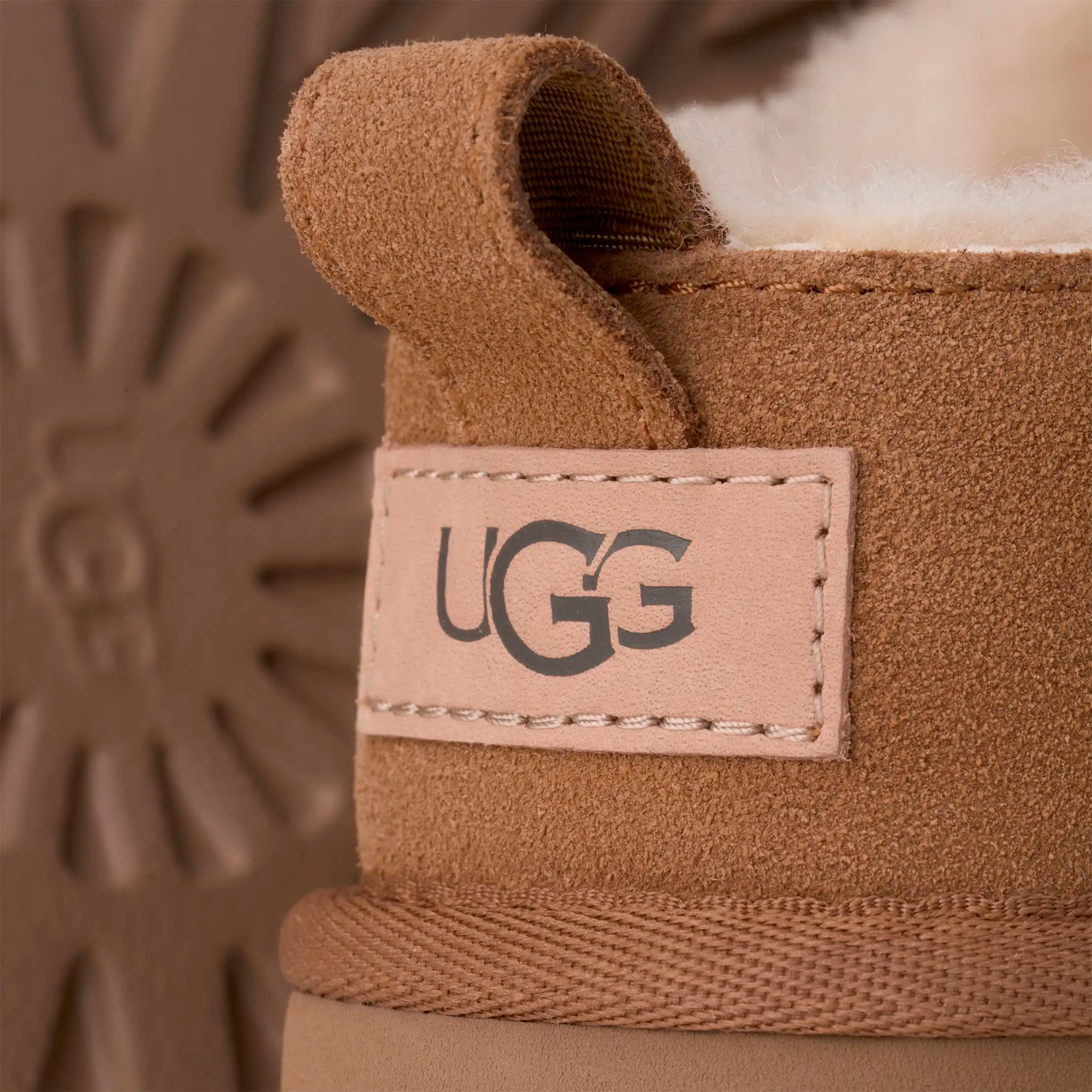 UGG - Classic Micro Chestnut