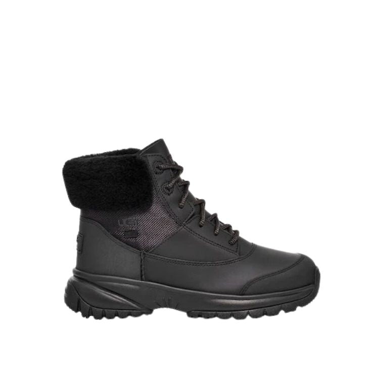 UGG - Yose Fluff Boot Black