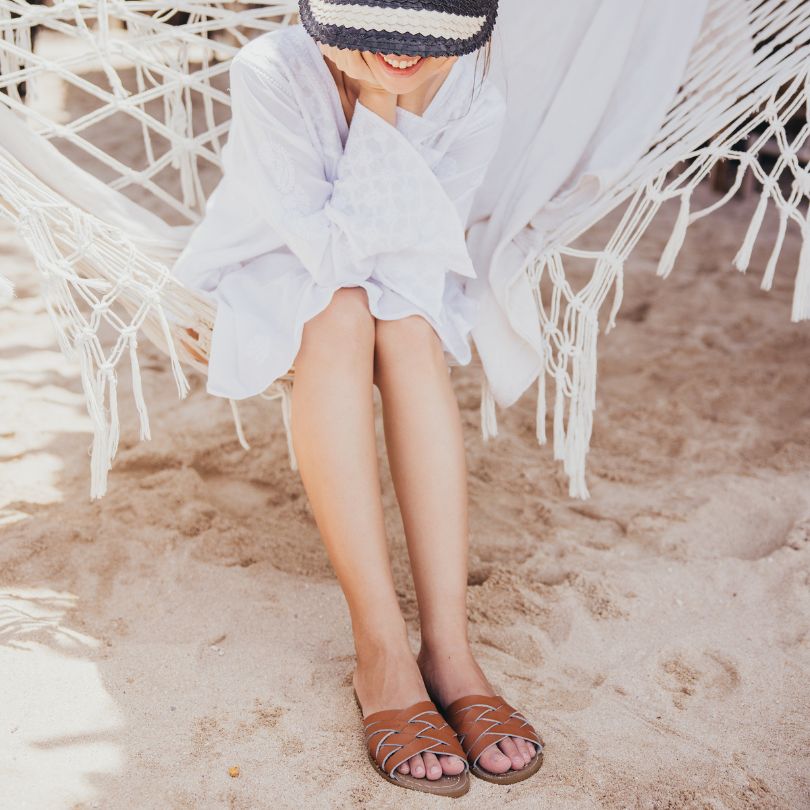 Salt Water Adult - Retro Slide Tan