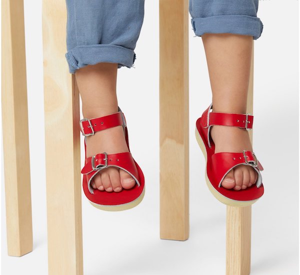 1704-surfer-red-bi-05-602