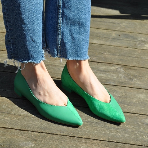 Pink-Minimalist-Brush-Agency-Logo-43