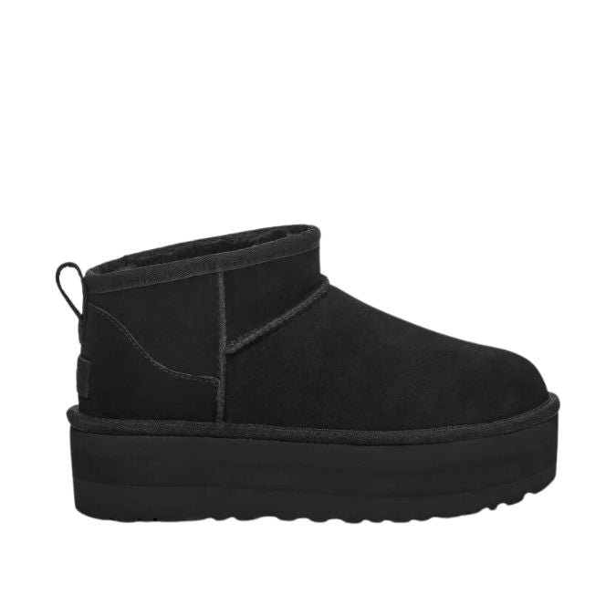 UGG Classic Ultra Mini Platform Boot – Wildleder-Boot mit 5 cm Plateau und UGGplush-Futter Schwarz
