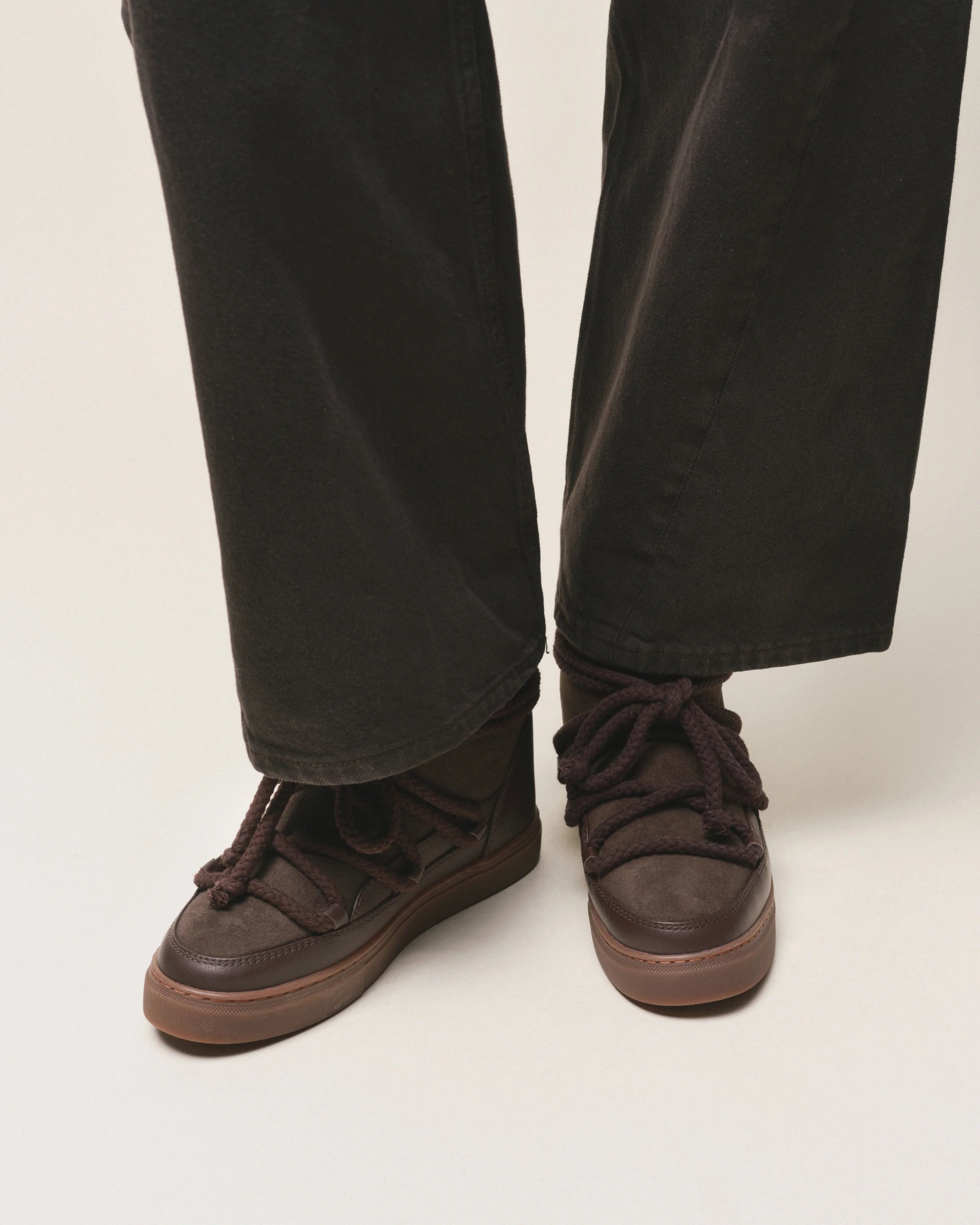 INUIKII - Classic Dark Brown