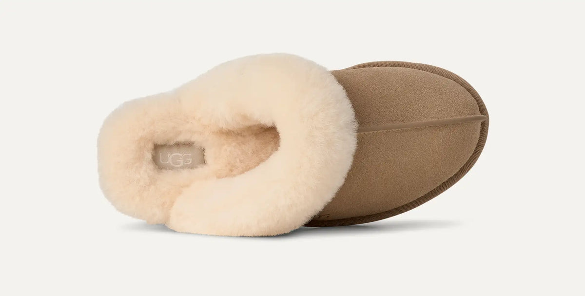 UGG - Scuffette II Hausschuh Sand