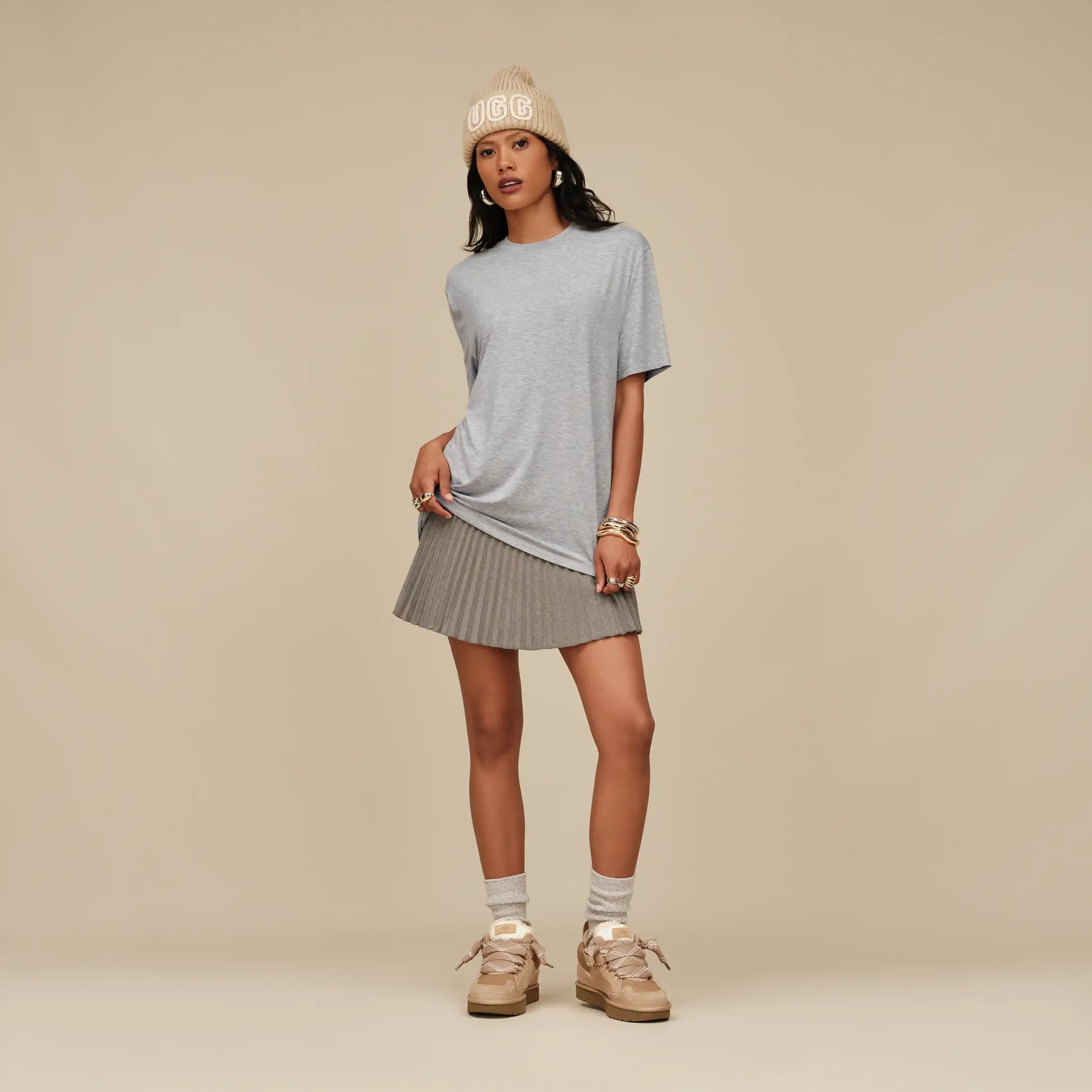 UGG Lowmel Sneaker Beige– Trendsneakers von Ugg mit dicken Schnürbändel