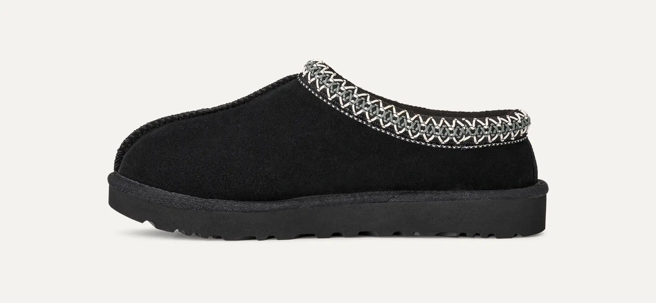 Seitenaufnahme der UGGbraid™ Tasman  II Hausschuh