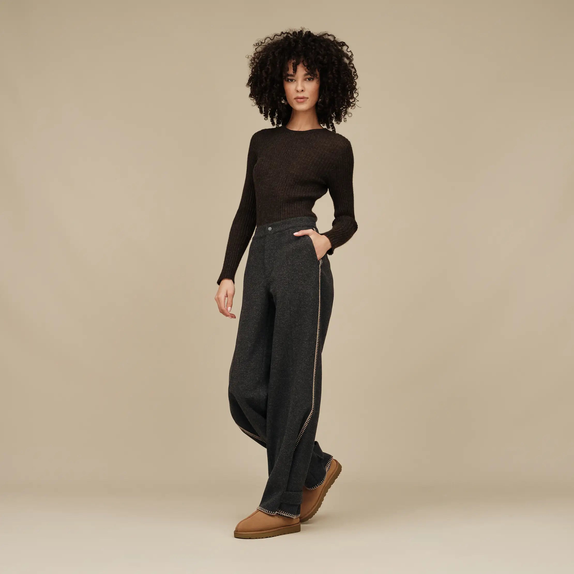 Trendy Hausschuhe von Ugg Tasman