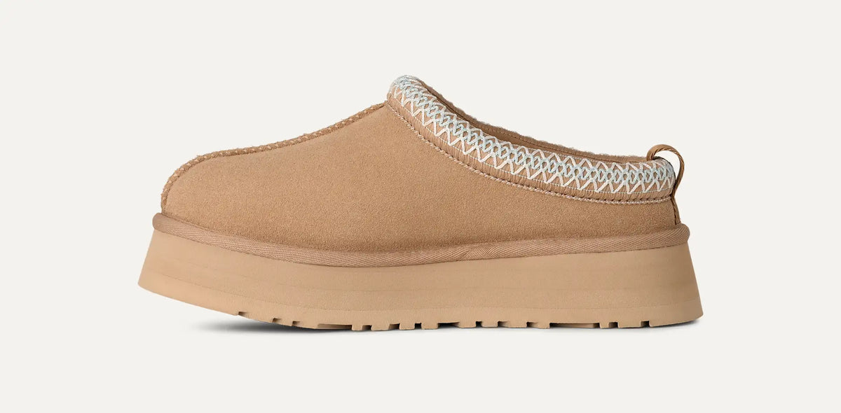 UGG Tazz II Schuhe zum hineinschlüpfen mit Lammfell  in Beige