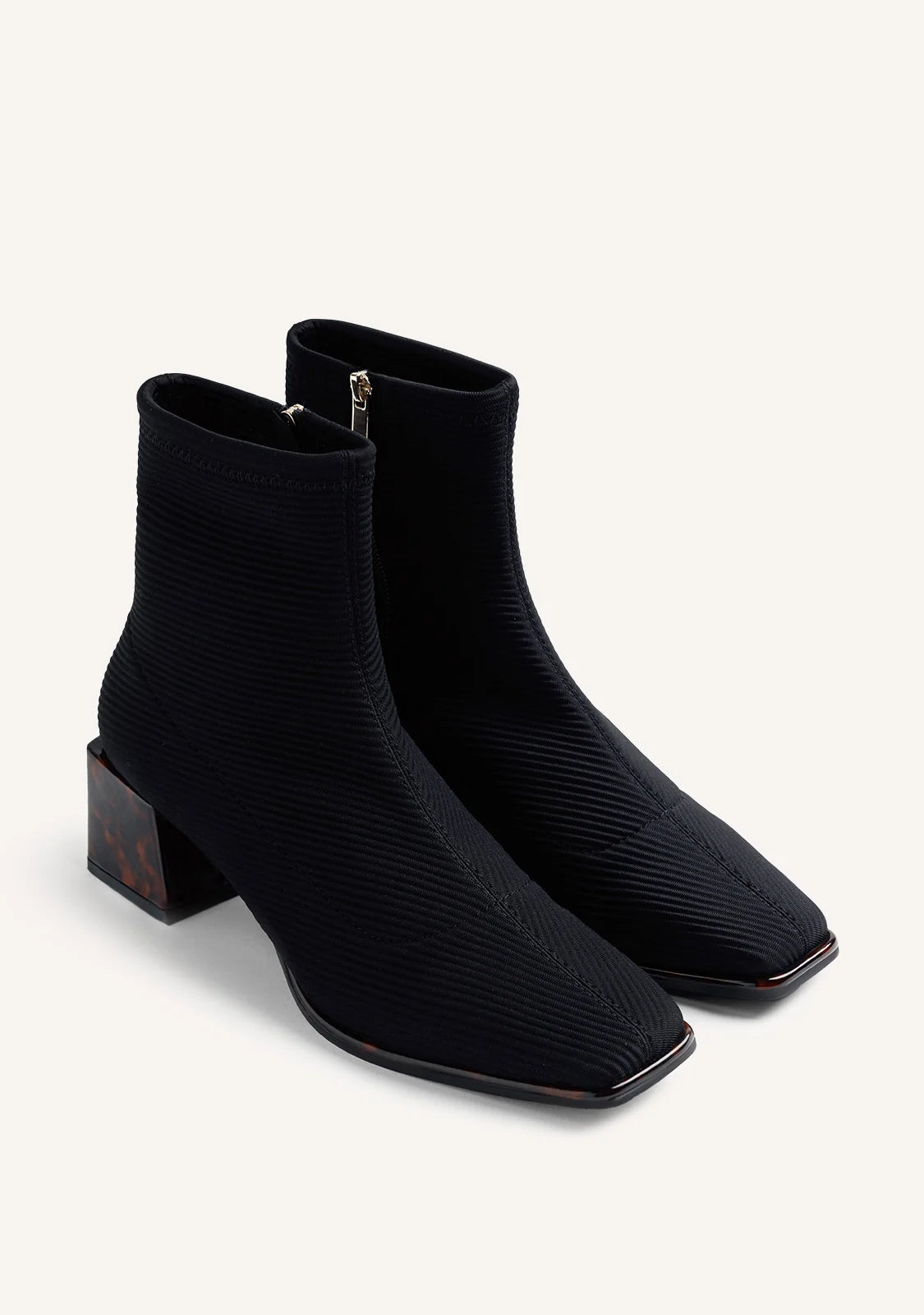 Gioseppo Elastische Stiefeletten mit Tortoise Absatz –Schwarz