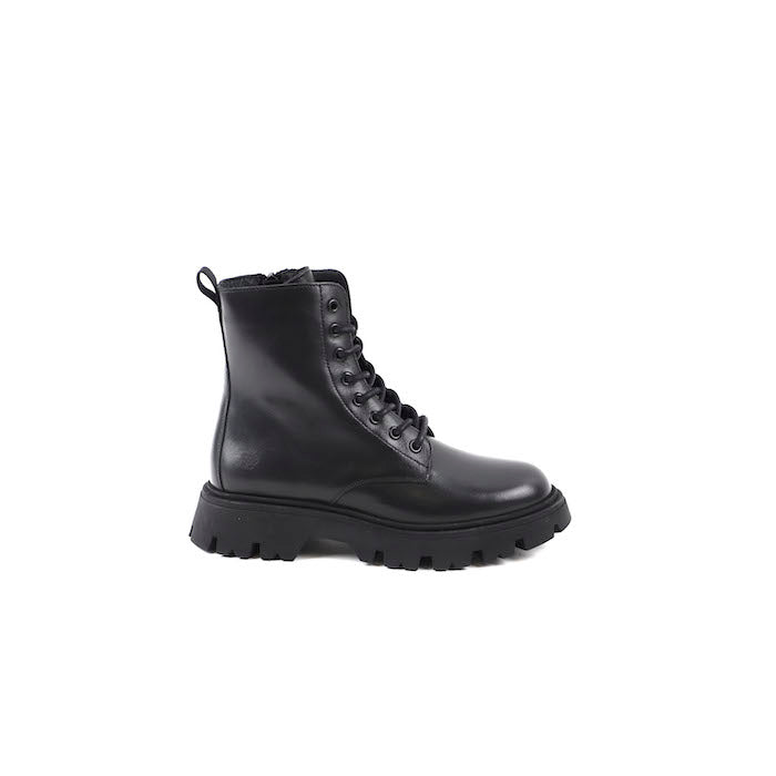 Apple of Eden - Lace Boots Black