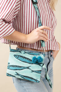 Pouch als Tasche tragbar