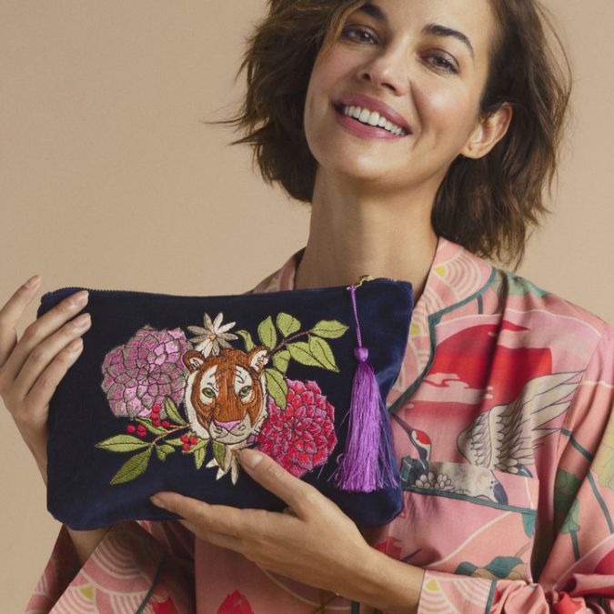 Powder Velvet Zip Pouch Tiger