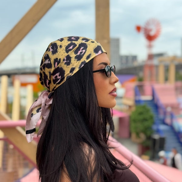 Edles Seidentuch Leopard Rosa