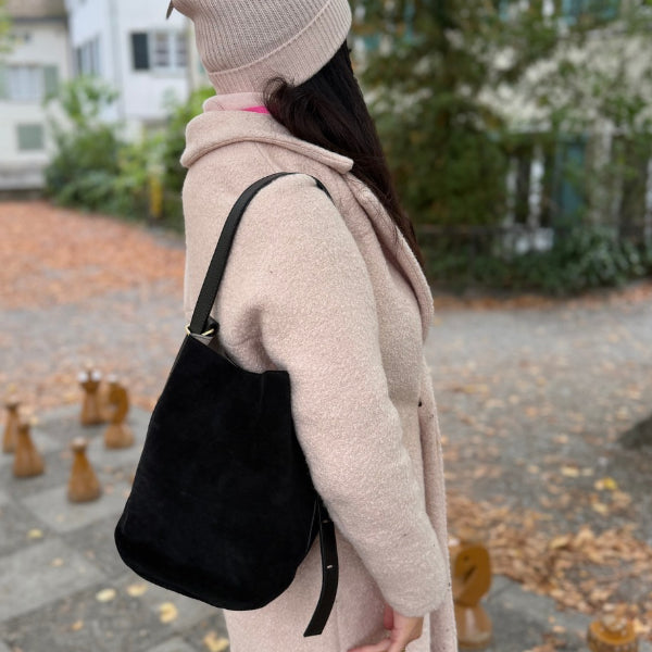 Kleine Wildleder Beuteltasche made in Italy