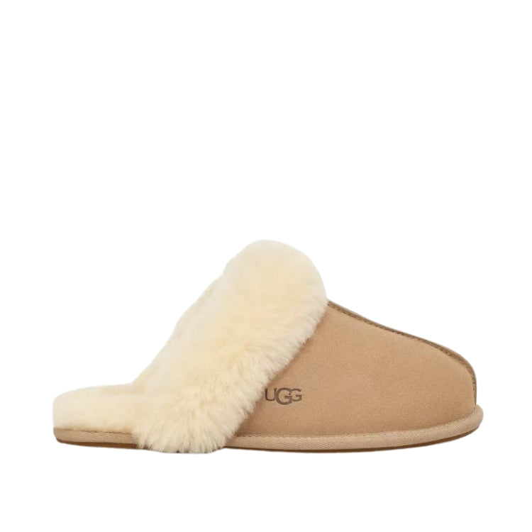 UGG - Scuffette II Lammfell Hausschuh Sand