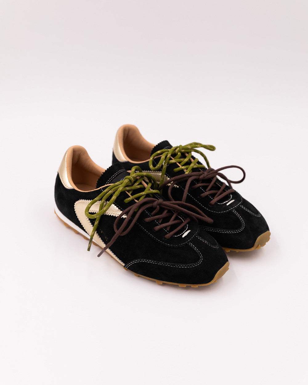 Sneakers 0-105 Astra Black