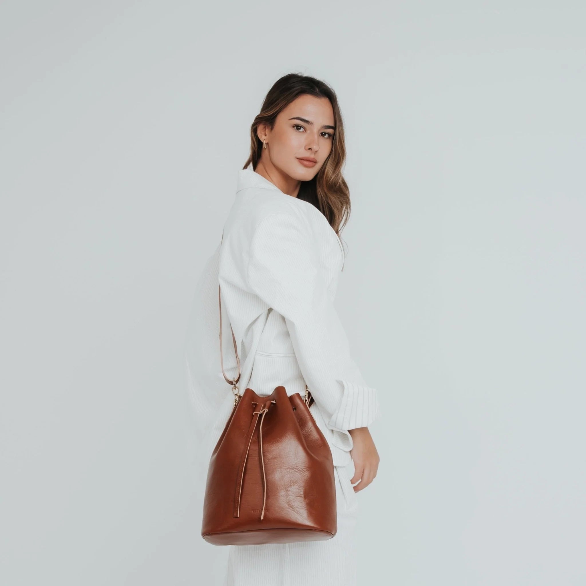 Ann Kurz - Convertible Bucket Bag Braun