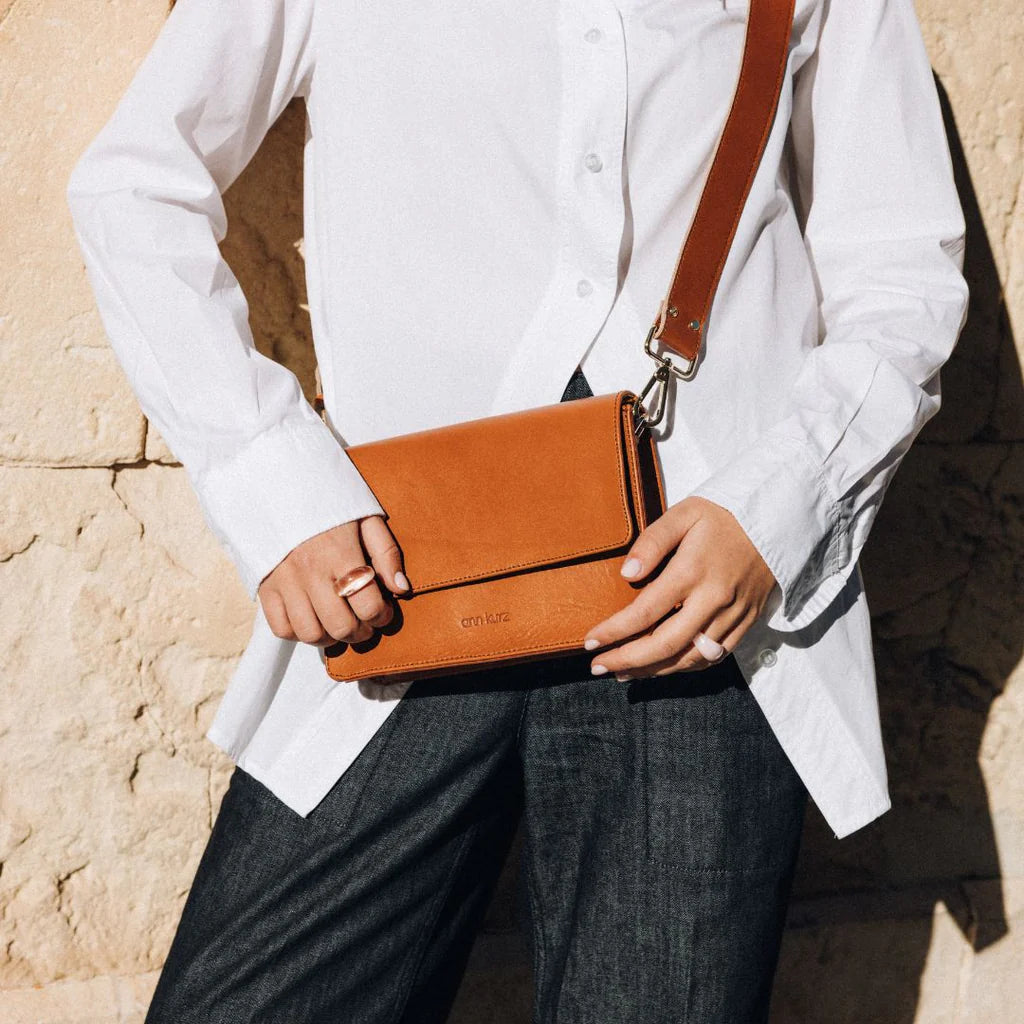 Ann Kurz - Perfect Square Braun