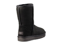 Klassische Winterboots von UGG: UGG Classic Short II Boot Damen in Schwarz 
